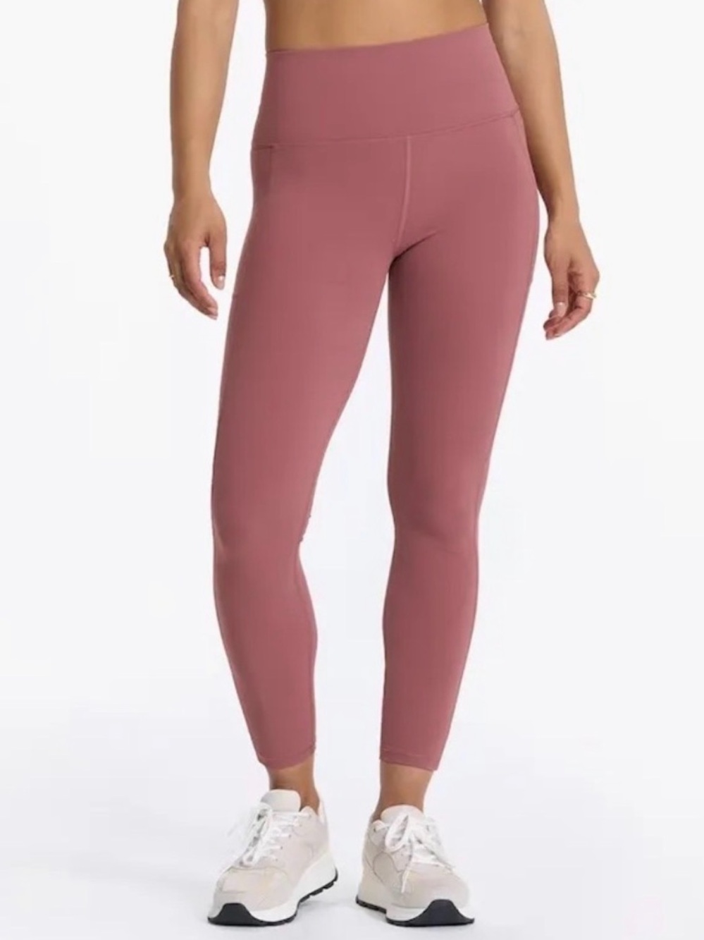 Vuori Studio Pocket Leggings in Rosewood High Rise Small